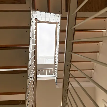 Plaza Lotf L2 By Urent Padron