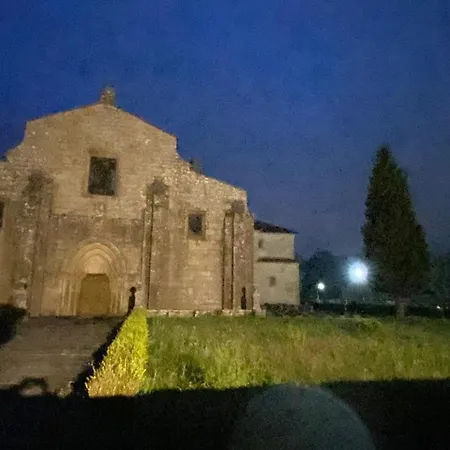 Apartment Plaza Lotf L2 By Urent Padron