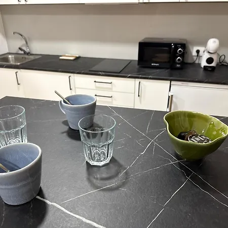 Plaza Lotf L2 By Urent Apartment Padron