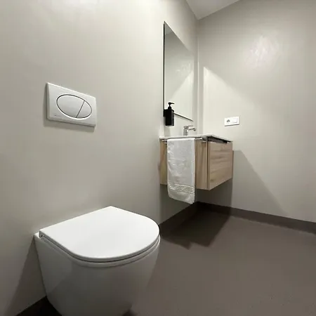 Plaza Lotf L2 By Urent Padron